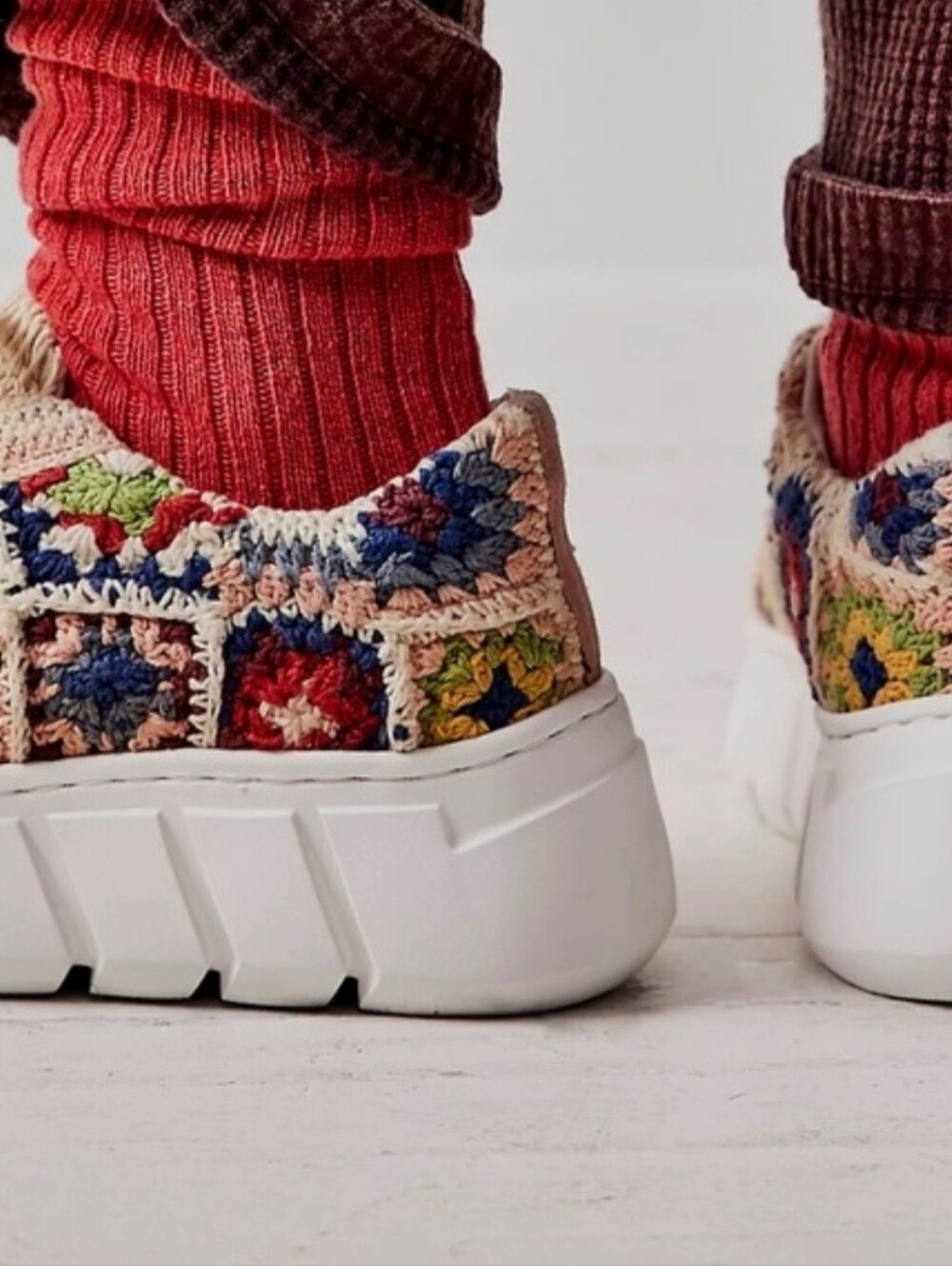 Free People Catch Me If You Can Woven Crochet Lace-Up Sneakers - Multicolor NWT - Picture 12 of 12